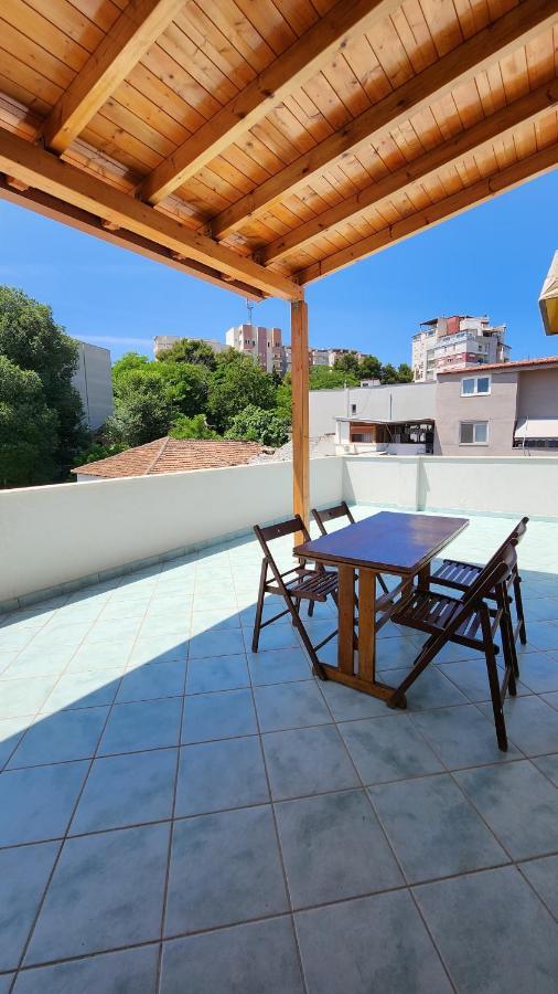 Hillside Escape Apartament Durrës